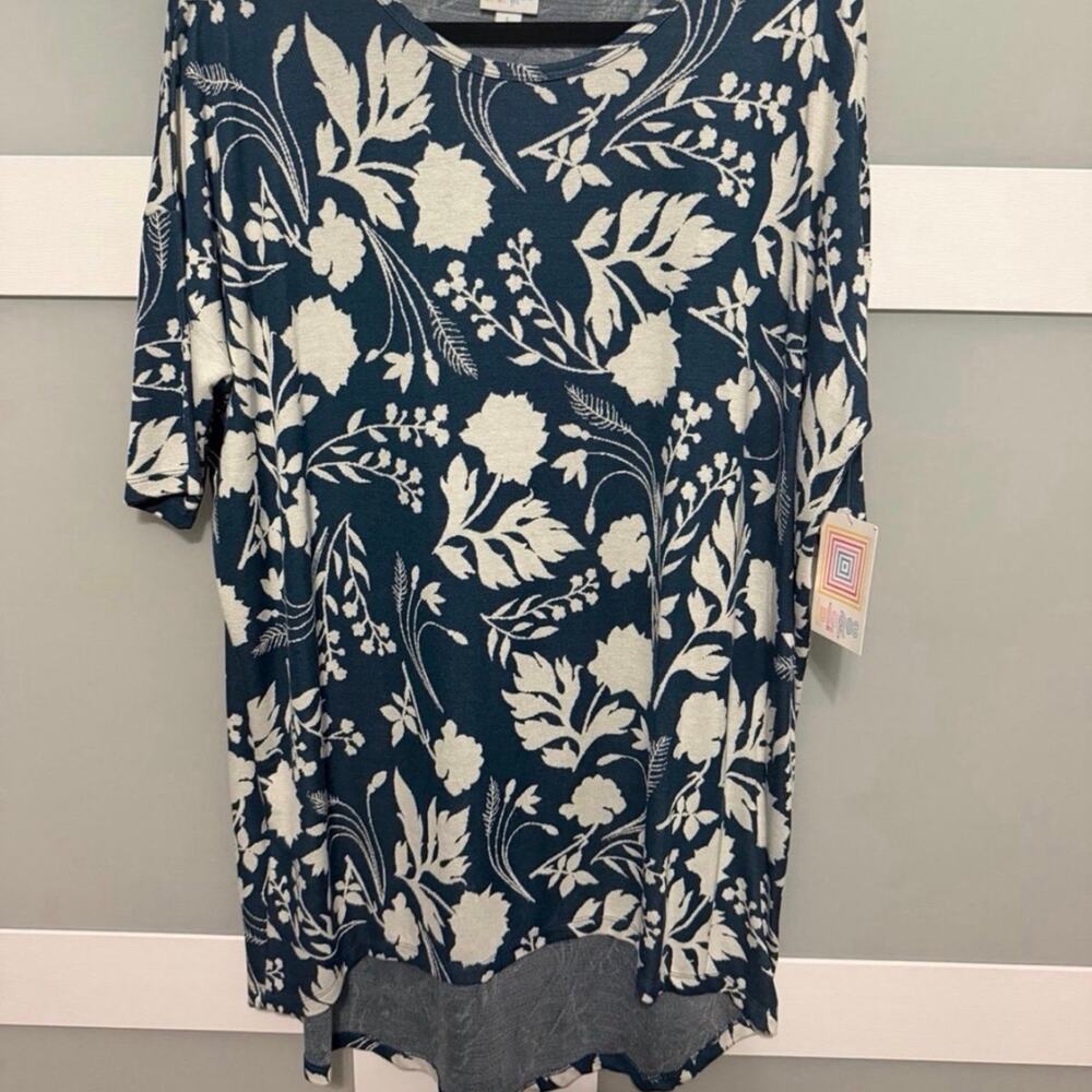 LuLaRoe Irma Tunic Top Large NWT Blue Cream Floral High Low Short Sleeve Tee